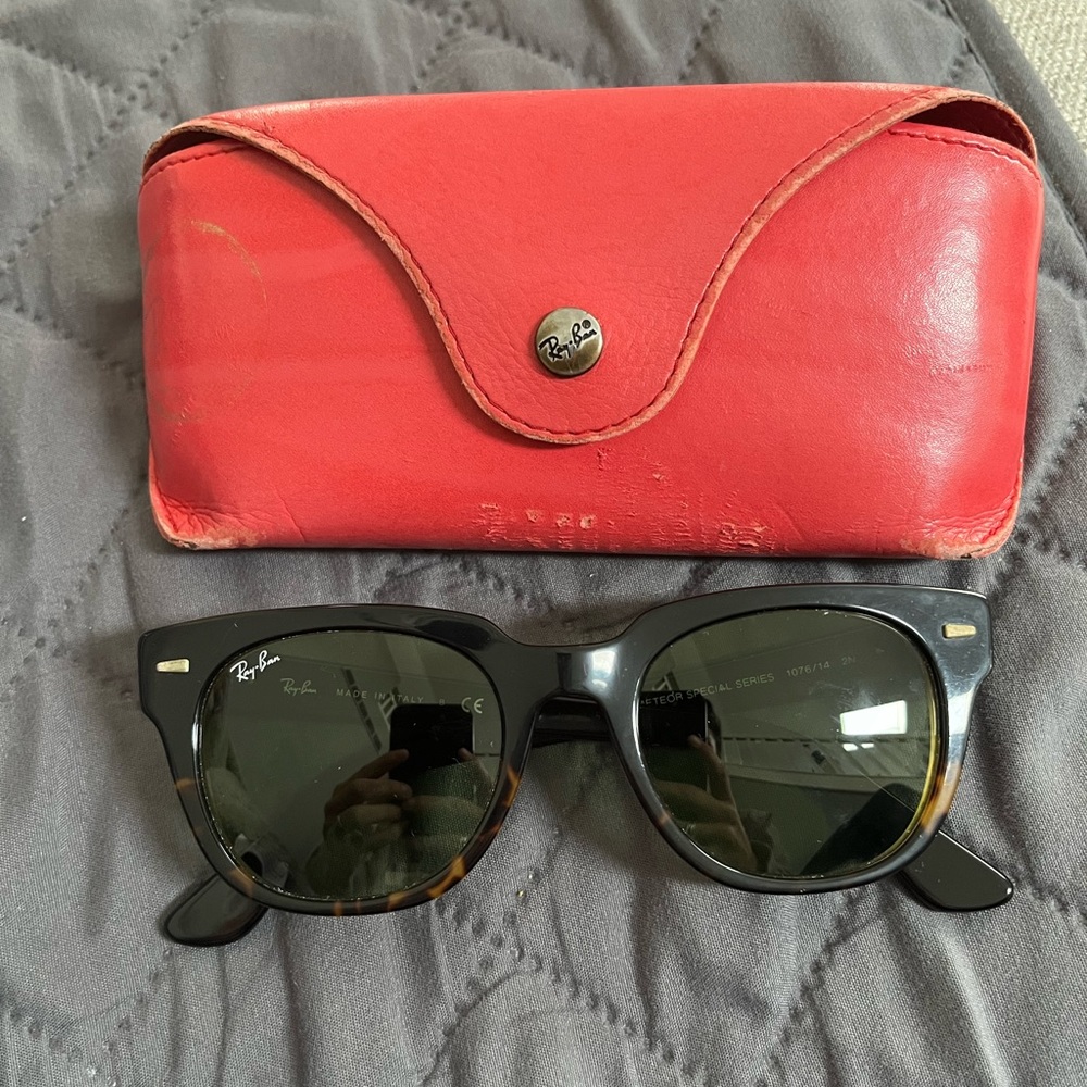 Ray-Ban Tortoise Sunglasses